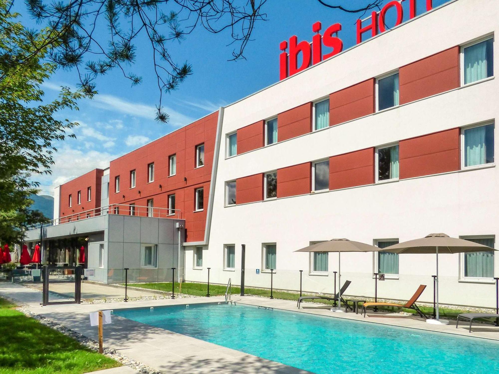 Ibis Saint-Genis-Pouilly Geneve Hotel Buitenkant foto